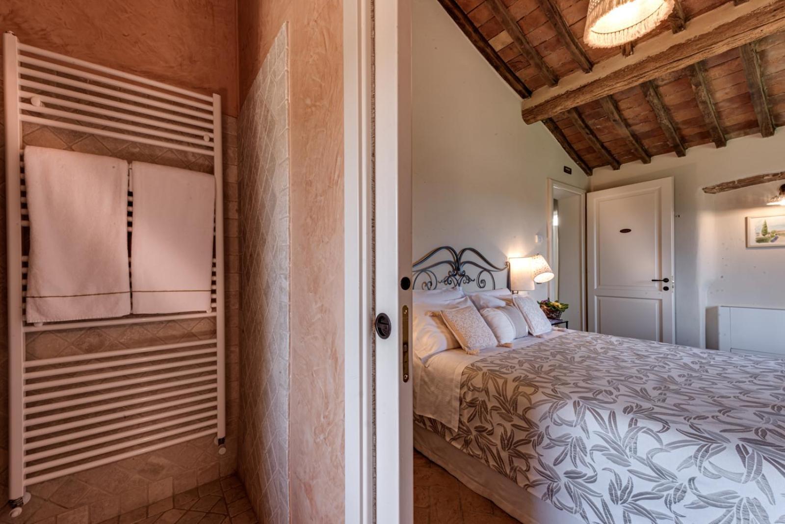 Locanda Dell'Aioncino Биббона Экстерьер фото